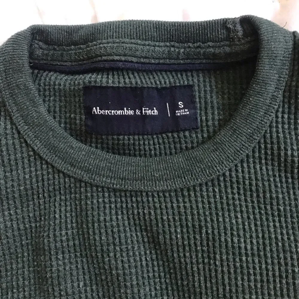 Abercrombie boys thermal long sleeve T-shirt size 13/14